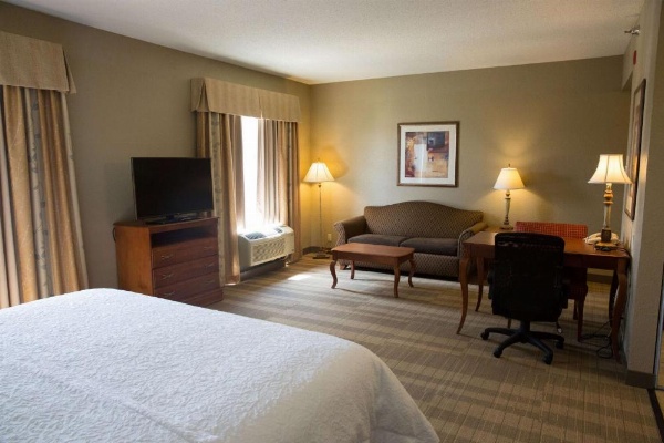 Hampton Inn By Hilton & Suites Grenada image 13