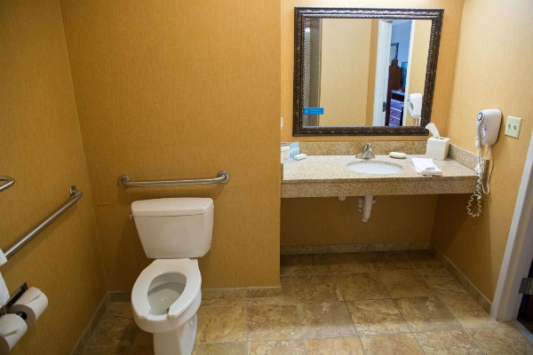 Hampton Inn By Hilton & Suites Grenada image 6